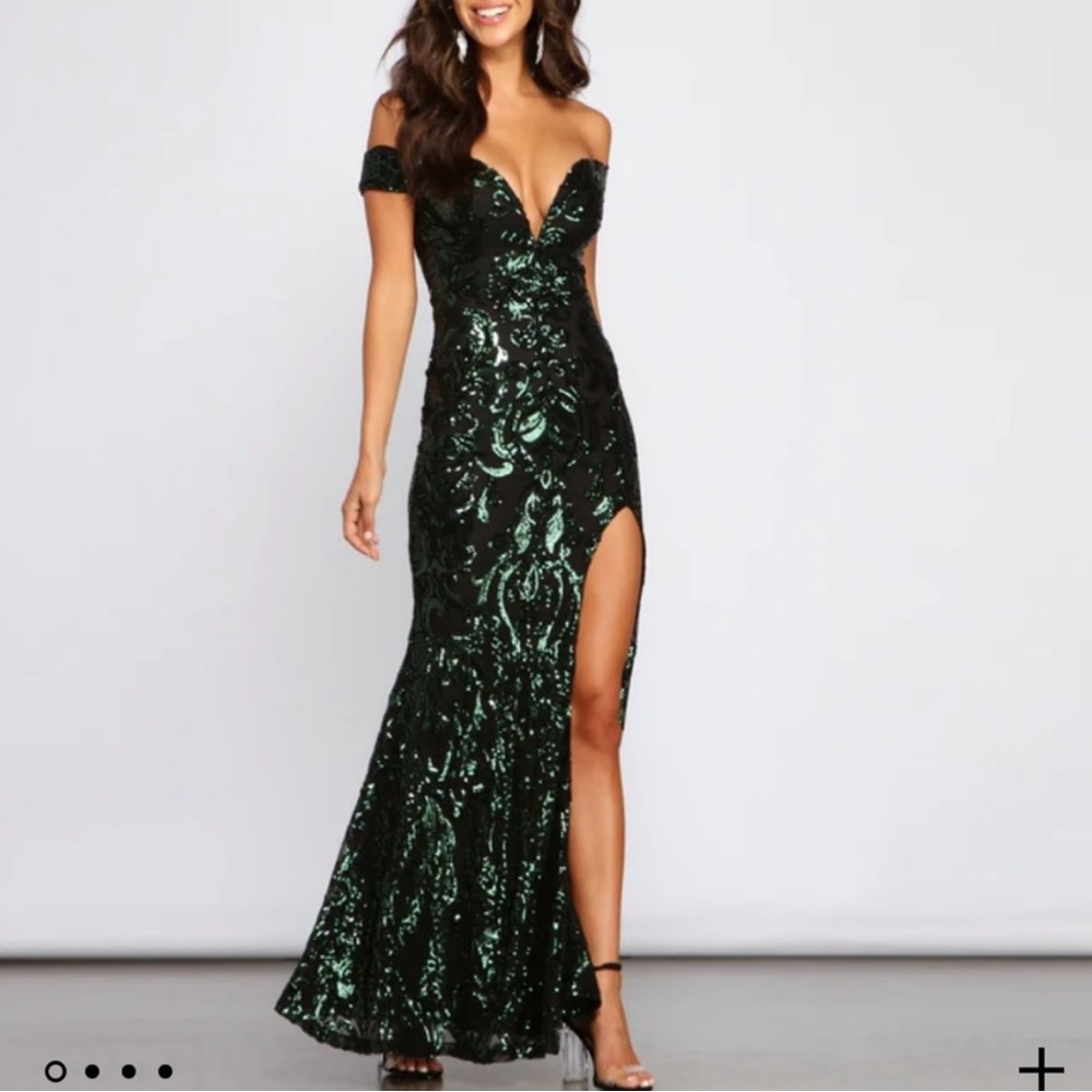 Emerald Green Sequin Formal Dress